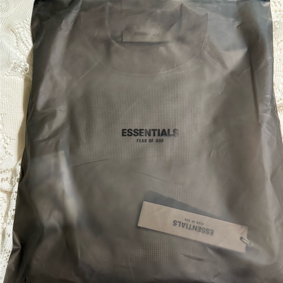 Essentials Fear Of God Short Sleeve Waffle Sweatshirt Large NWT (Oversized) - Picture 6 of 15